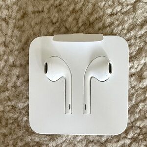 Apple White Wired Earbuds